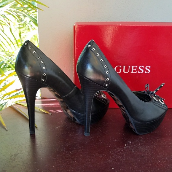 Open Toe Black Guess Heels - Picture 4 of 7